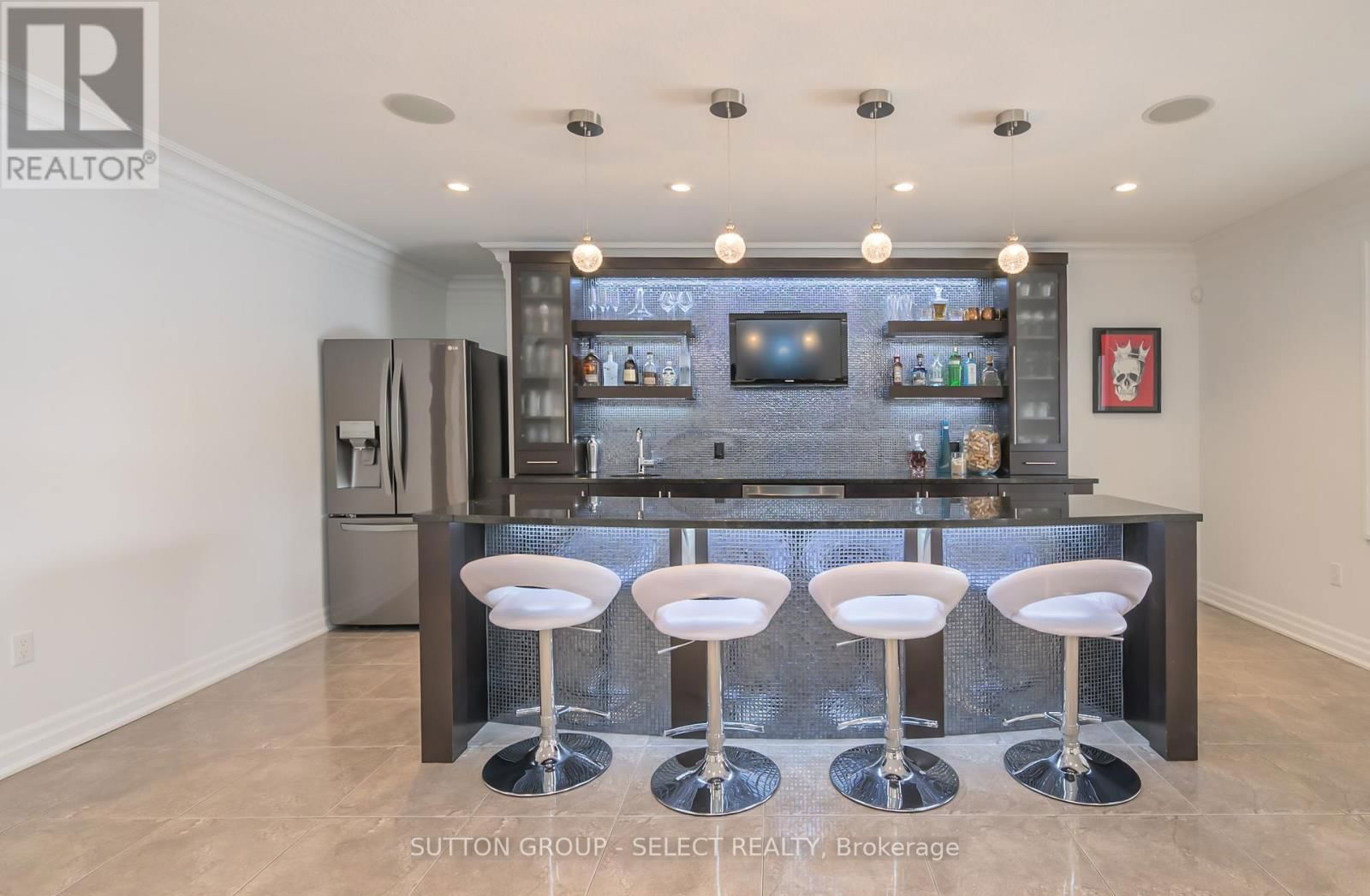 7071 CLAYTON WALK Image 22