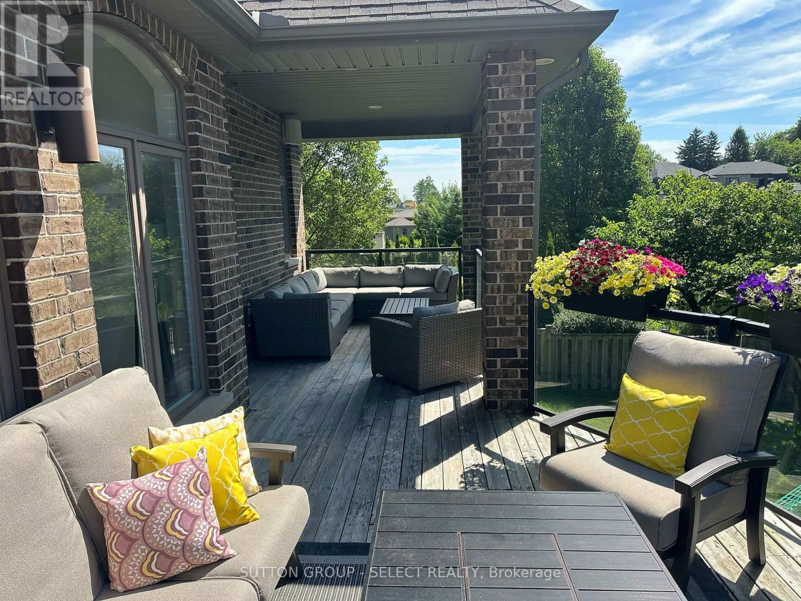 7071 CLAYTON WALK Image 36