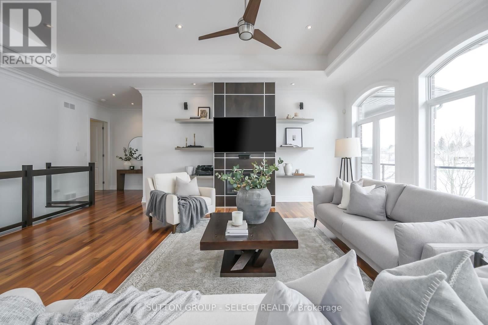 7071 CLAYTON WALK Image 7