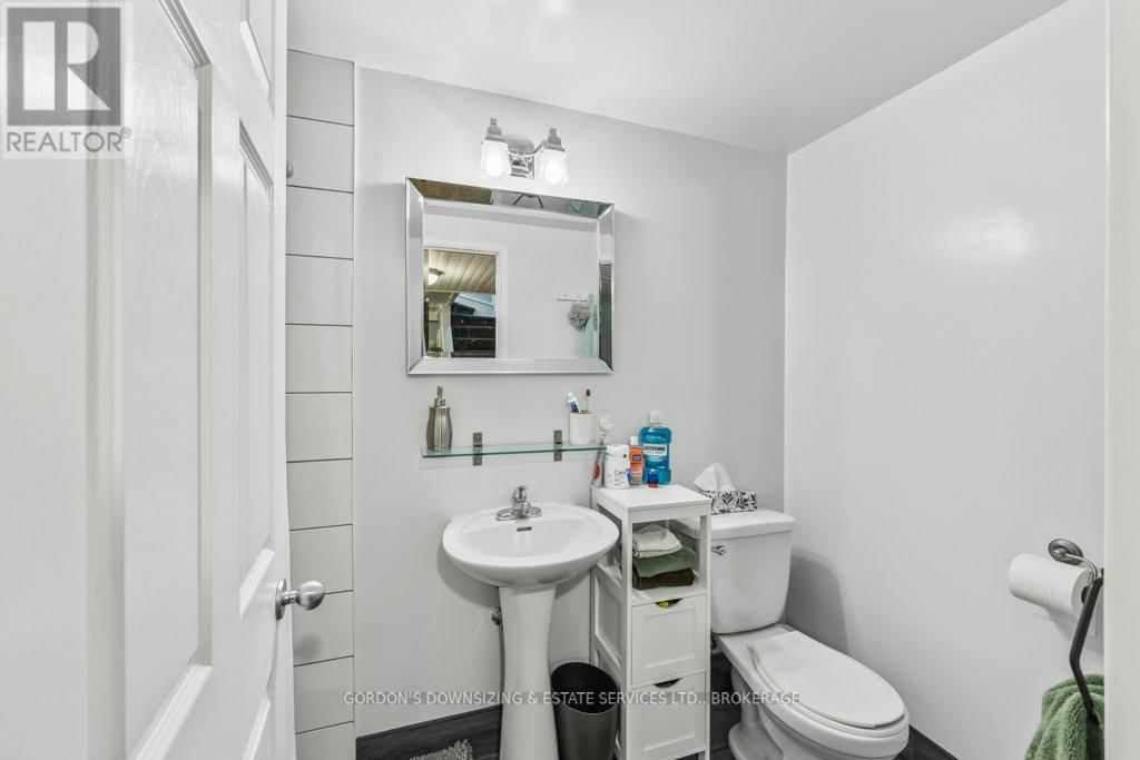 837 EDGAR STREET Image 37