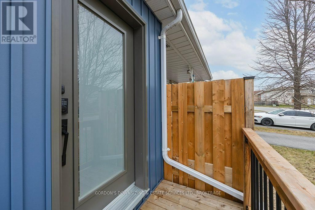 837 EDGAR STREET Image 41