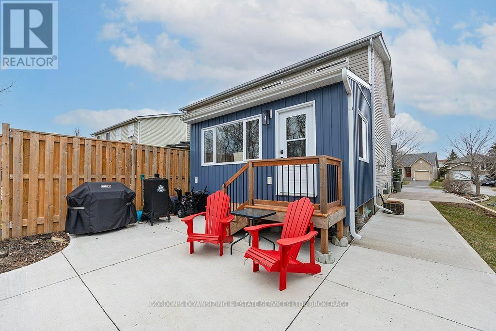 837 EDGAR STREET Image 43
