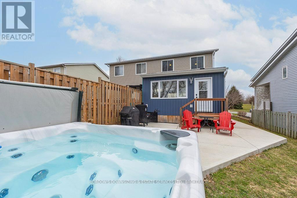 837 EDGAR STREET Image 44