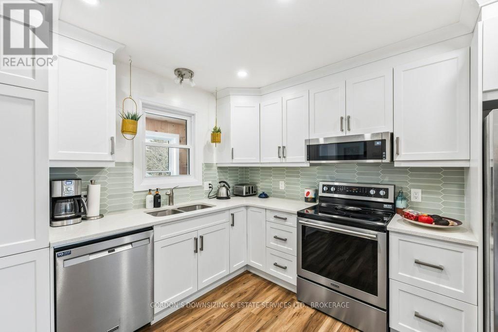 837 EDGAR STREET Image 9