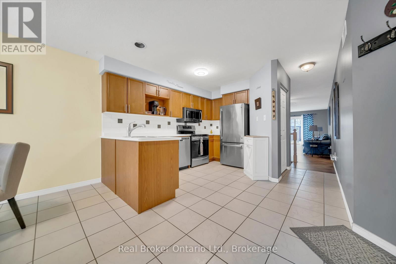 86 MILSON CRESCENT Image 3