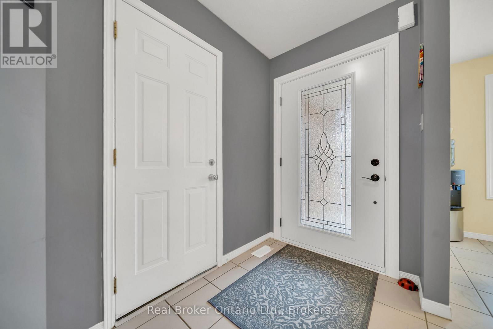 86 MILSON CRESCENT Image 4