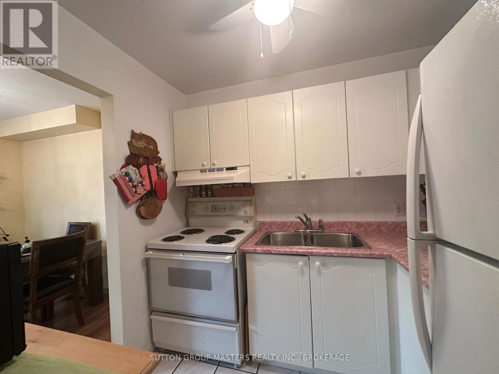 52 COVENTRY CRESCENT Image 11