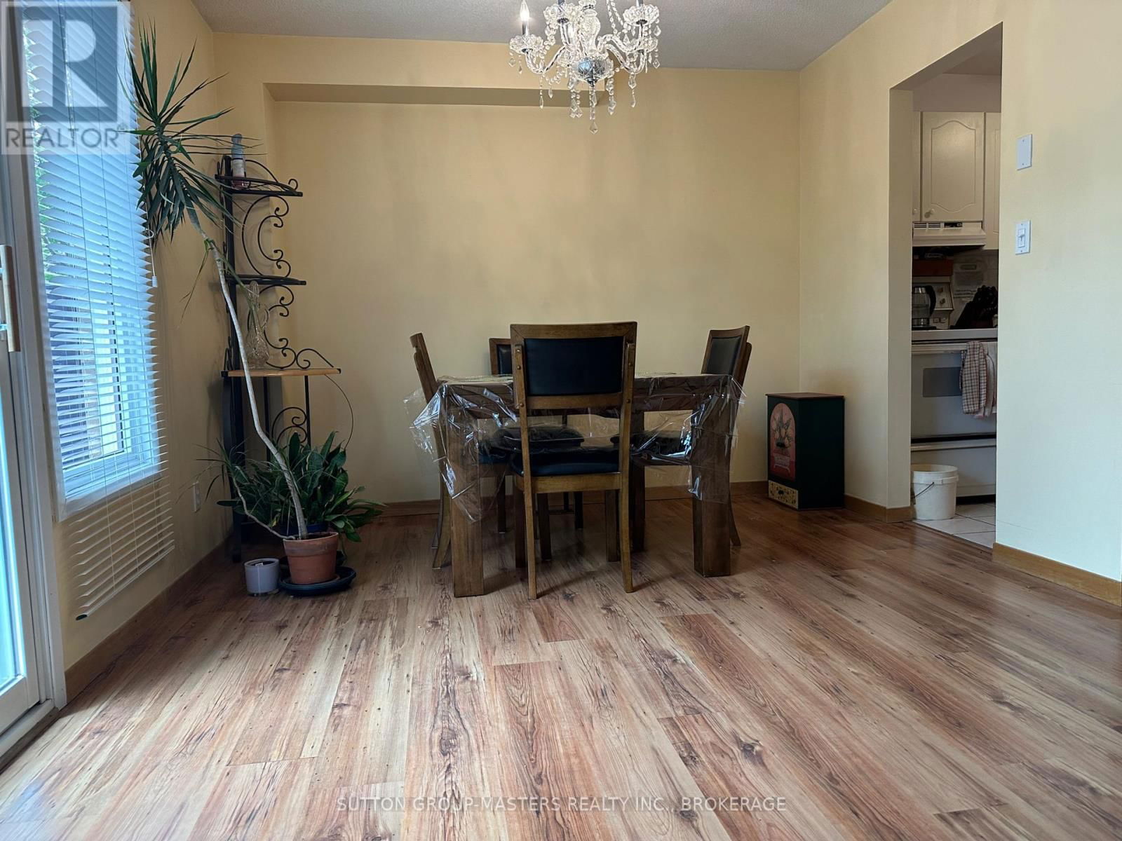 52 COVENTRY CRESCENT Image 6