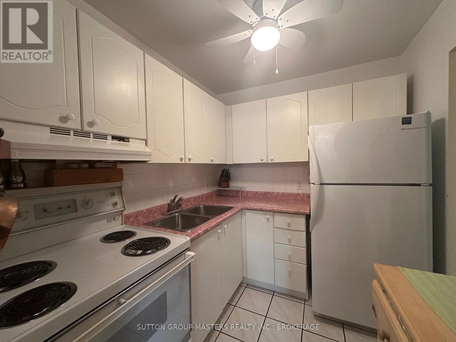 52 COVENTRY CRESCENT Image 9
