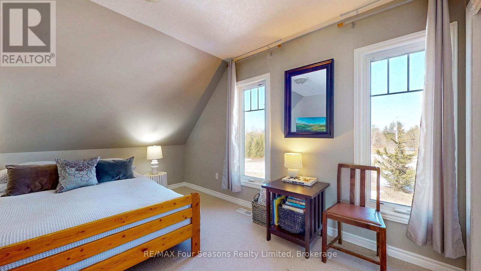 139 YOUNG DRIVE Image 19