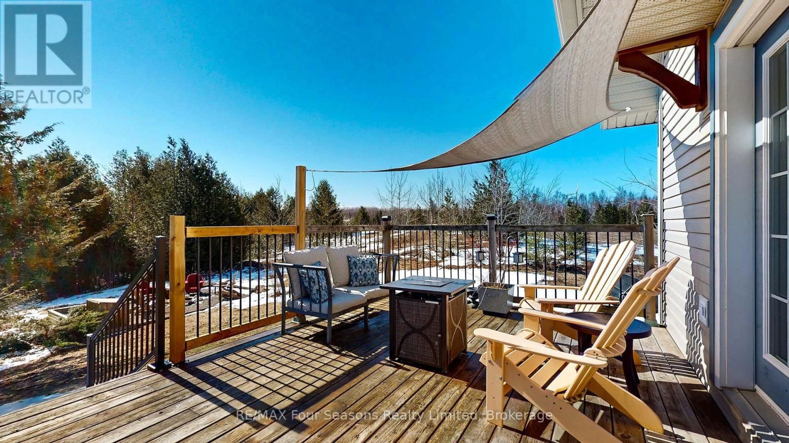 139 YOUNG DRIVE Image 21