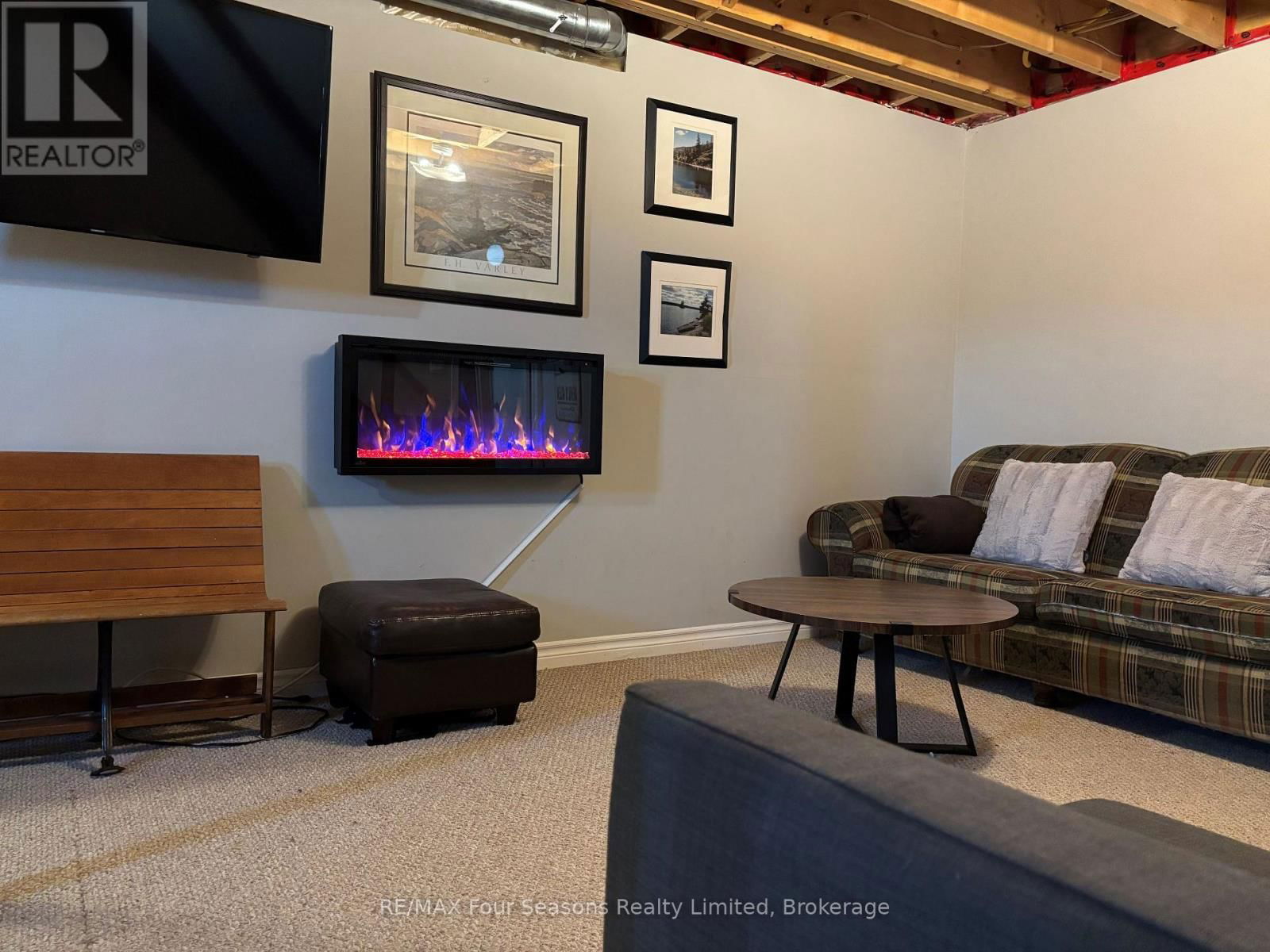 139 YOUNG DRIVE Image 29