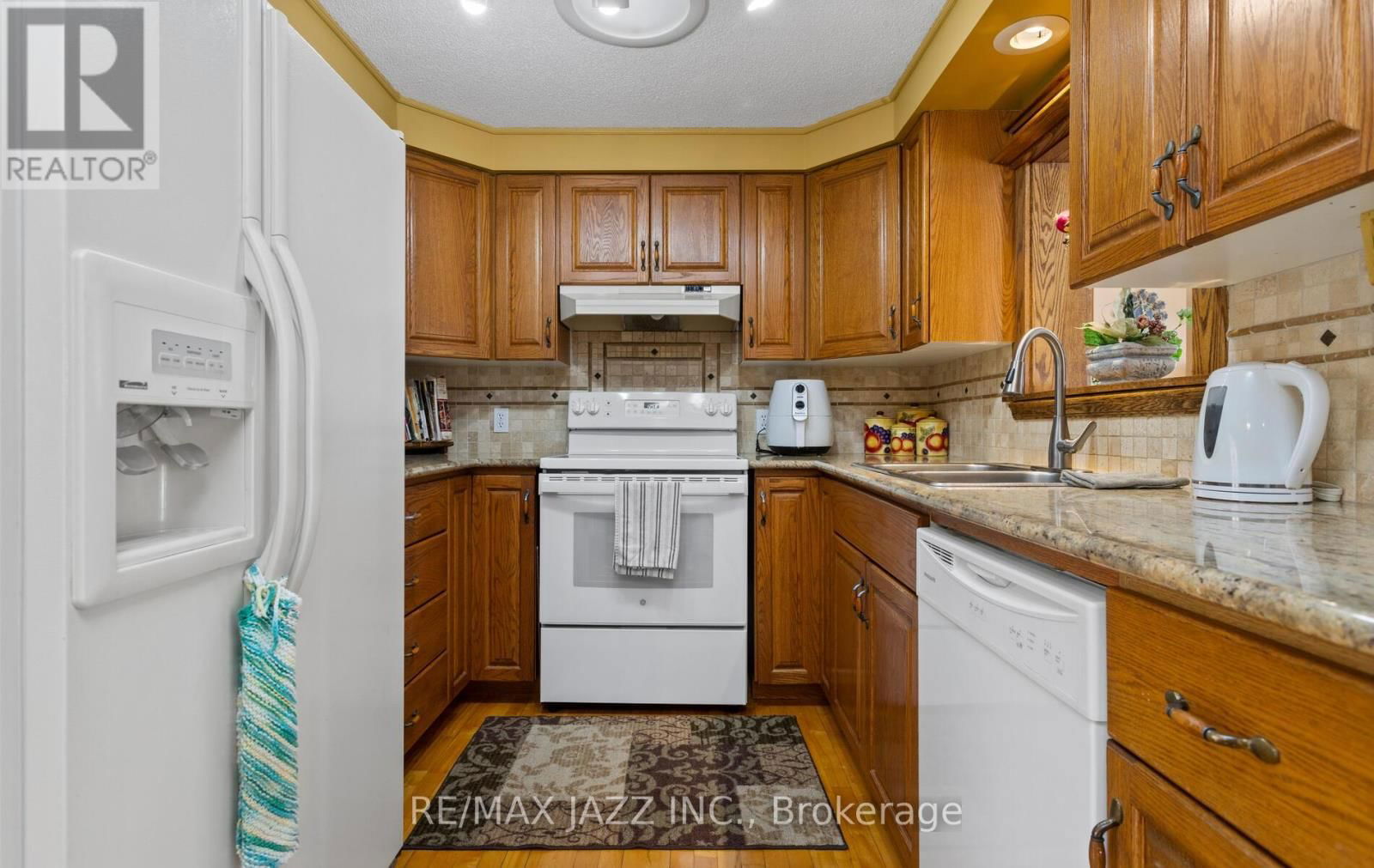 3115 MEYERS ROAD SOUTH Image 11