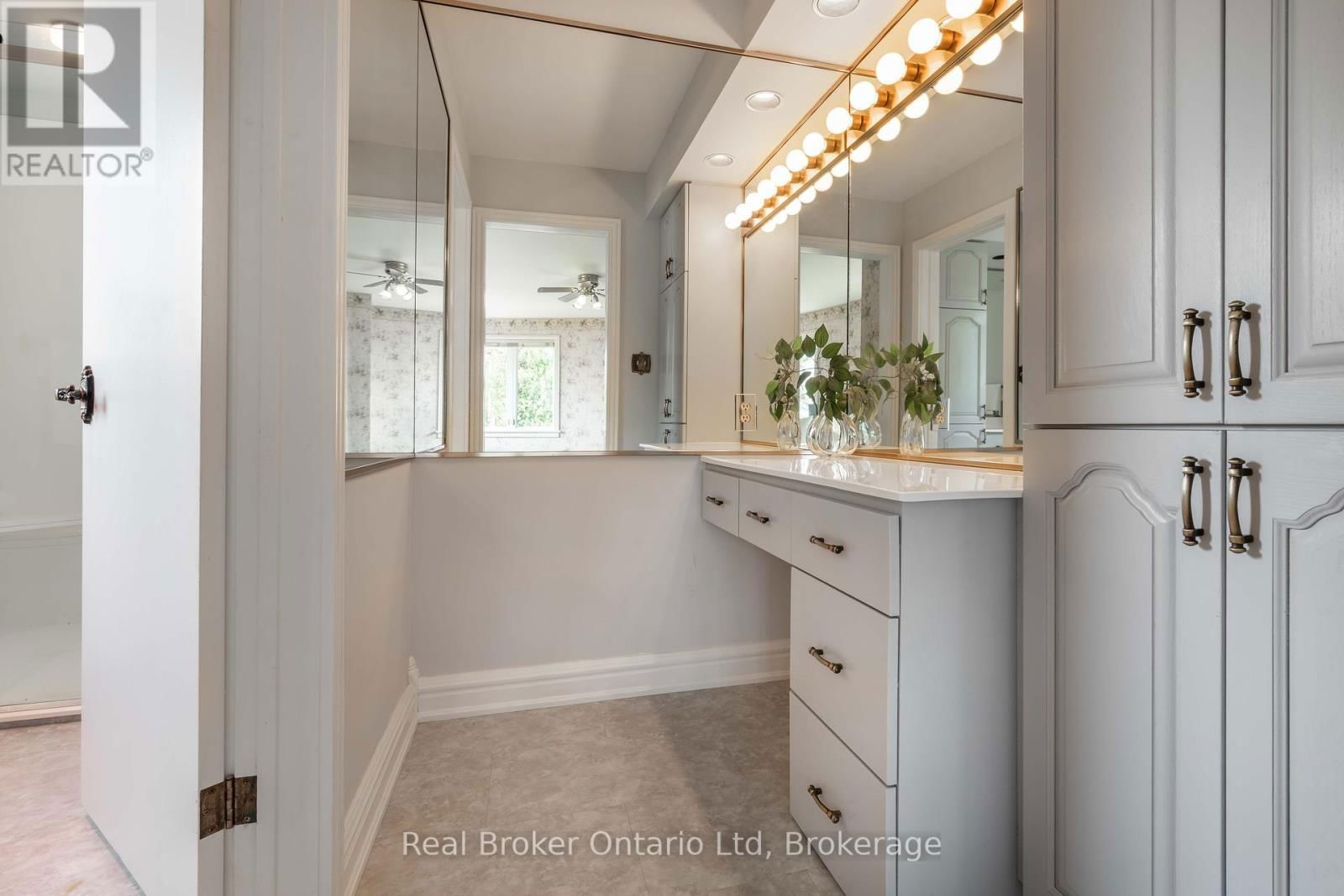 122 COTTAGE LANE Image 24