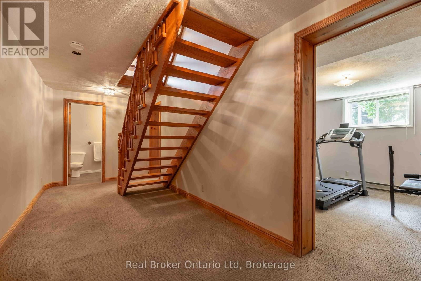 122 COTTAGE LANE Image 34