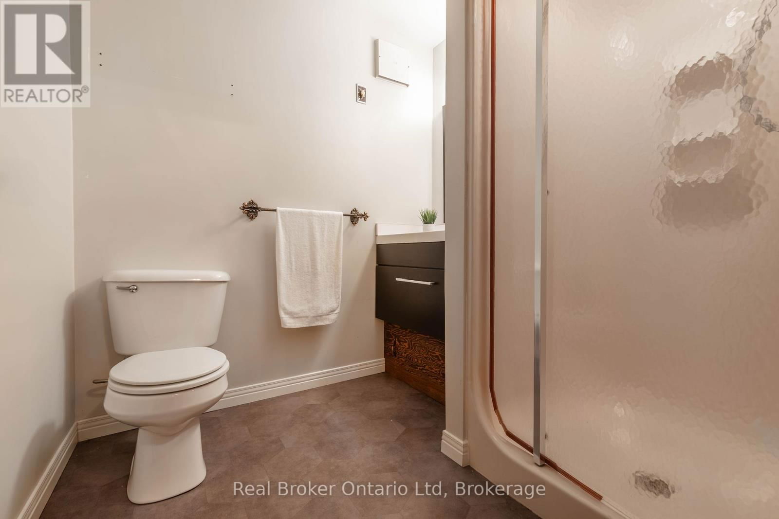 122 COTTAGE LANE Image 38