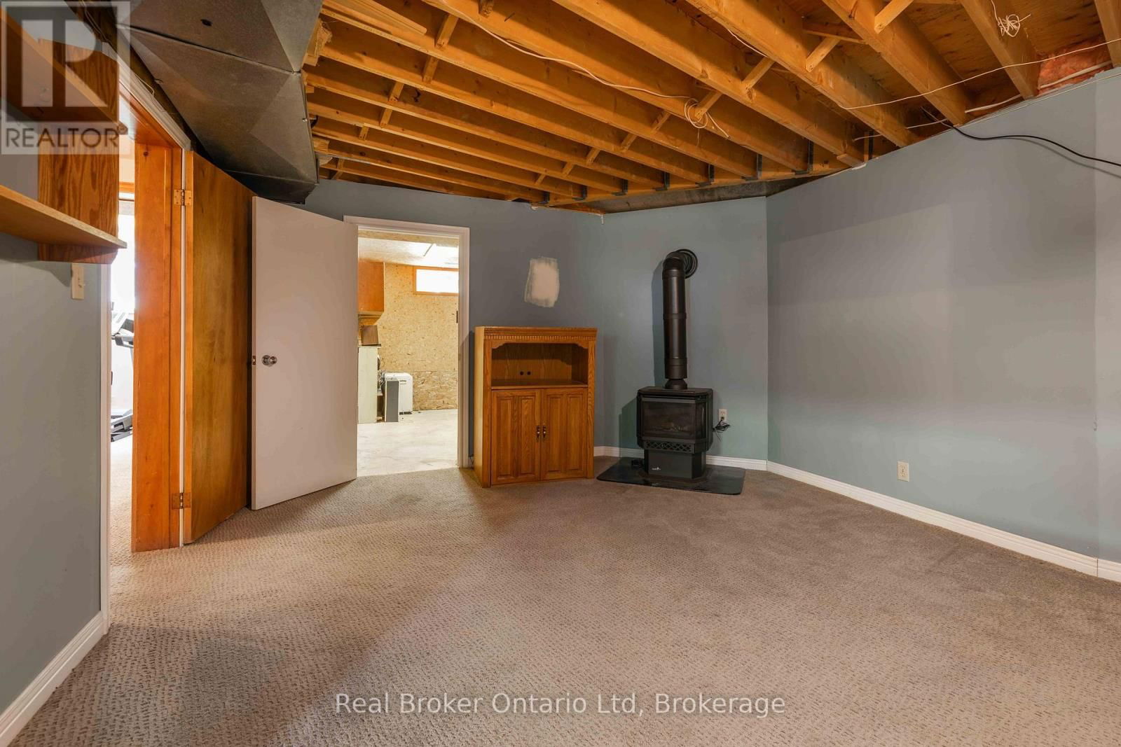 122 COTTAGE LANE Image 40
