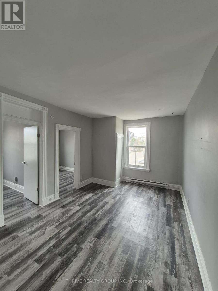 Upper - 259 CLARENCE STREET Image 10