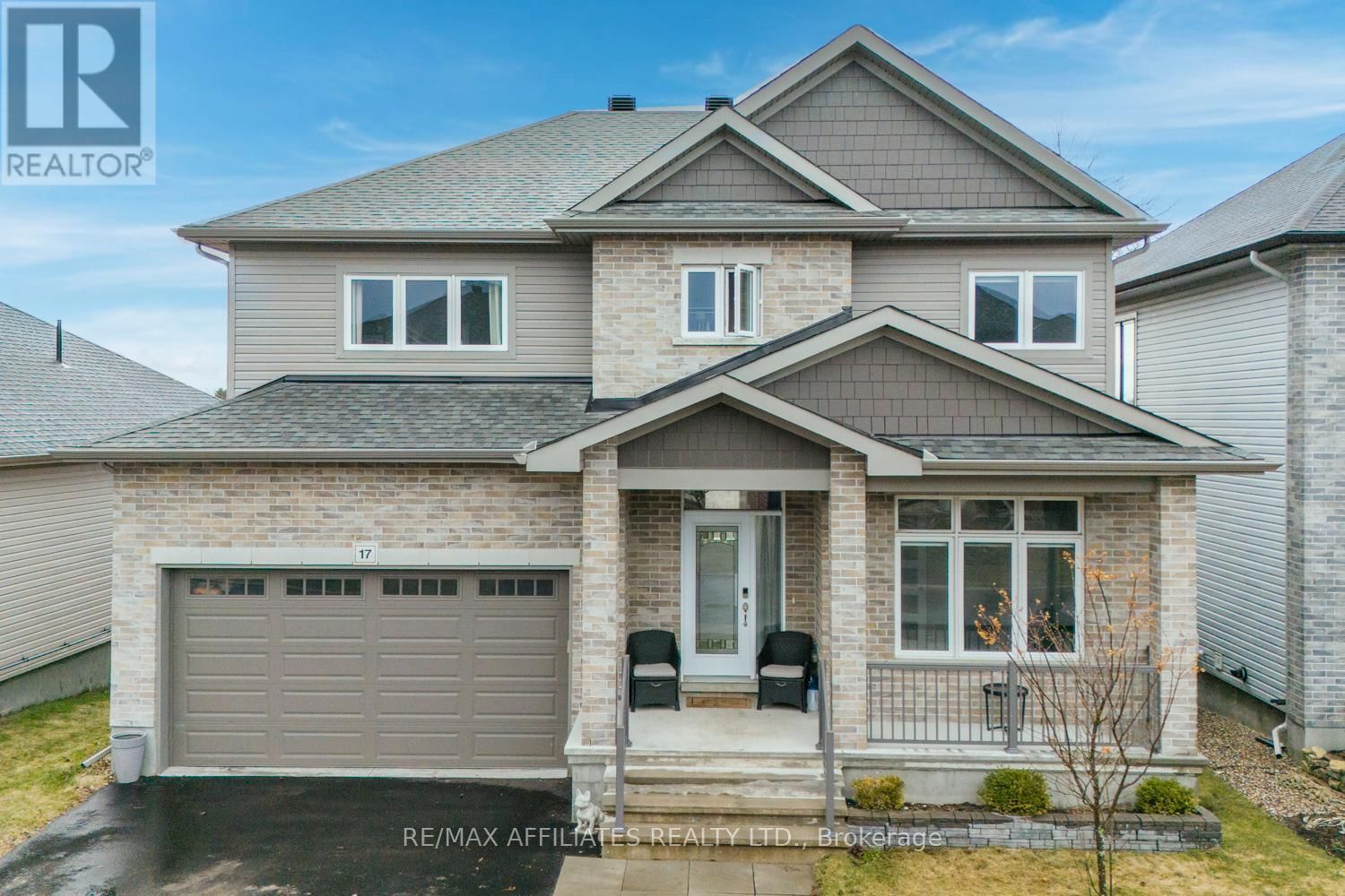17 DULMAGE CRESCENT Image 1