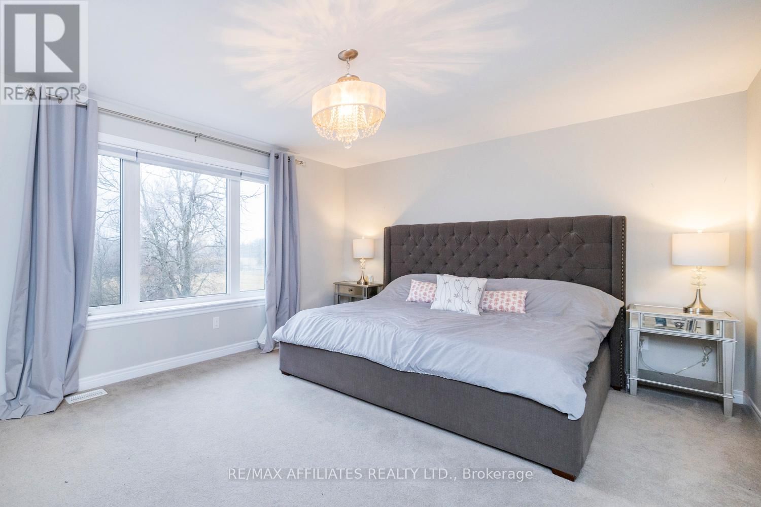 17 DULMAGE CRESCENT Image 24