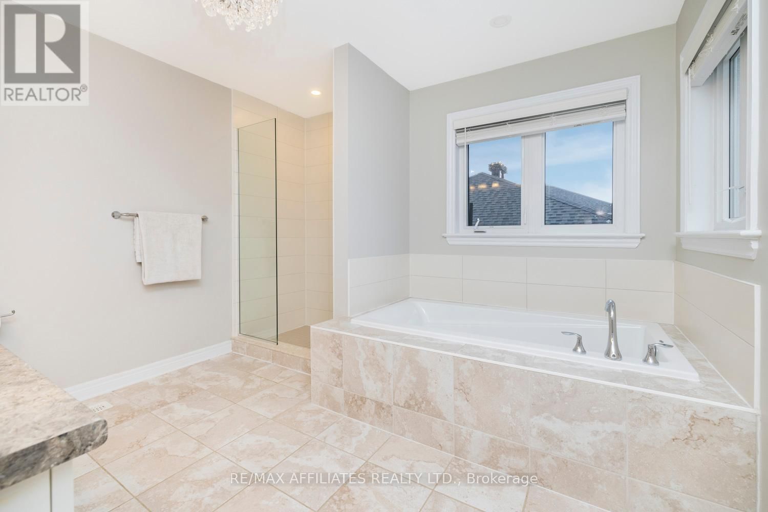 17 DULMAGE CRESCENT Image 29