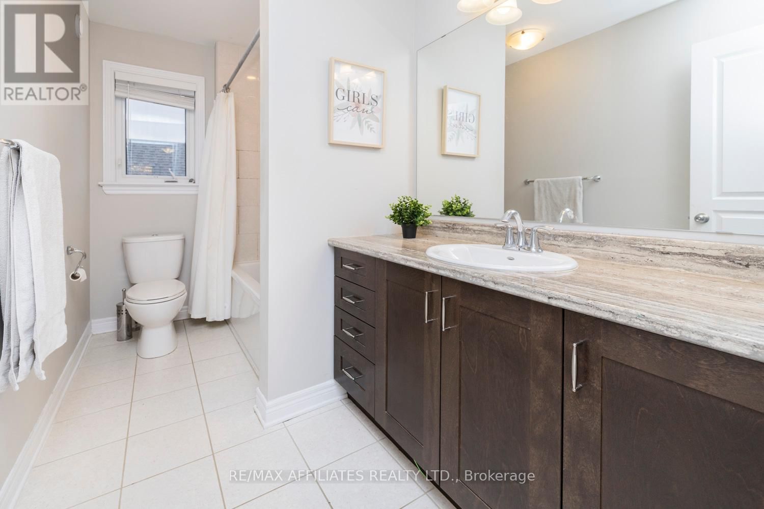 17 DULMAGE CRESCENT Image 34