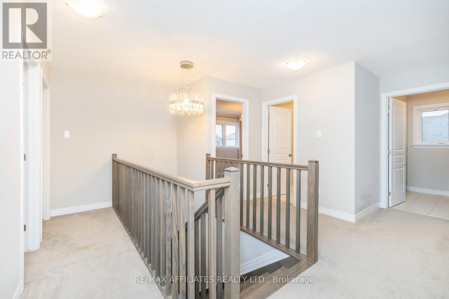 17 DULMAGE CRESCENT Image 40
