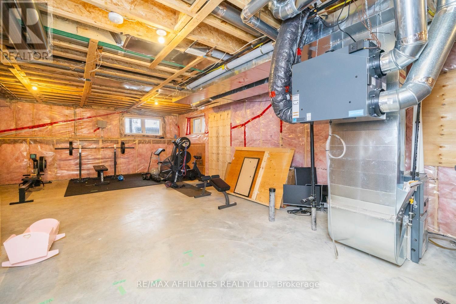 17 DULMAGE CRESCENT Image 43