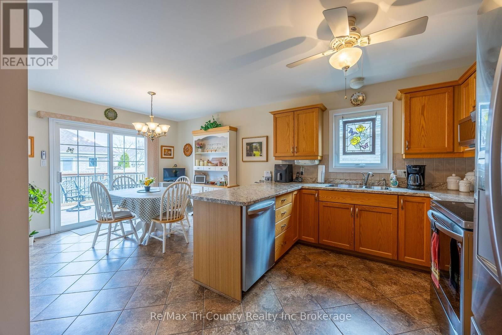 18 JONES CRESCENT Image 13