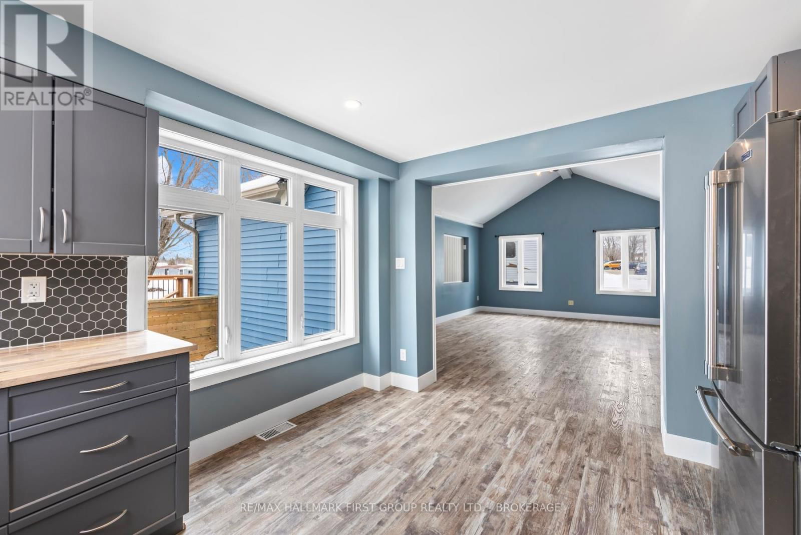 11 CAMPBELL STREET Image 10