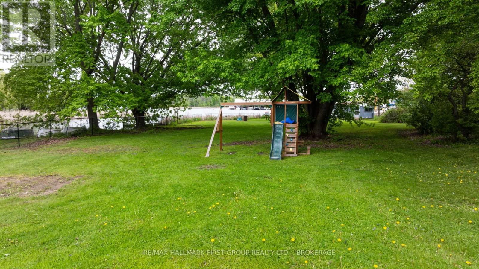 11 CAMPBELL STREET Image 36