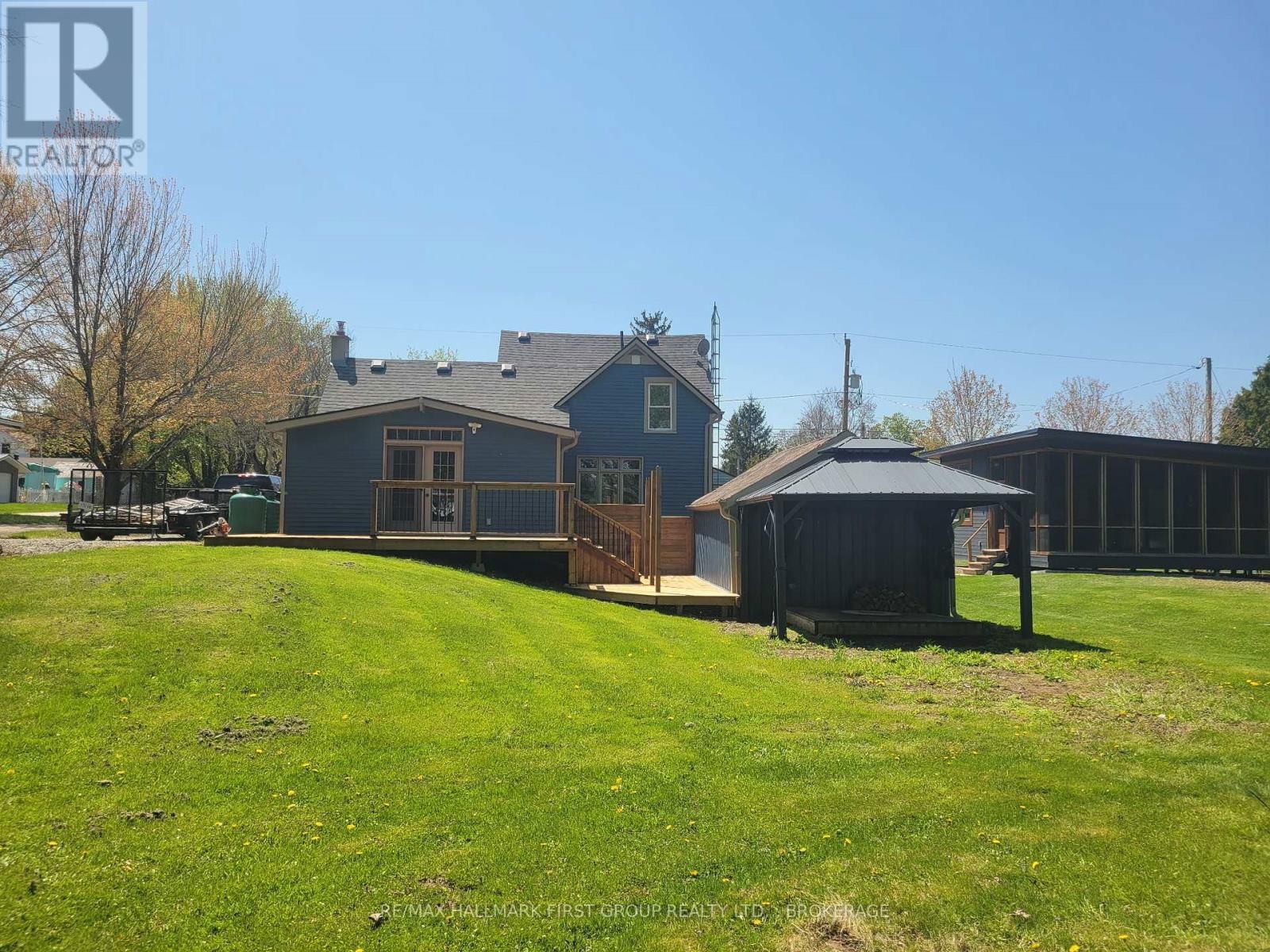 11 CAMPBELL STREET Image 8