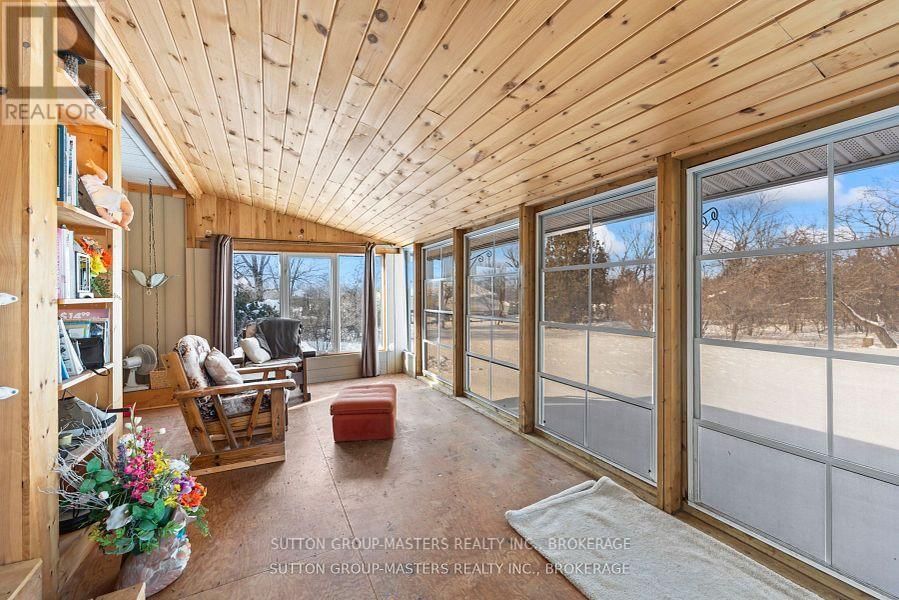 4594 YARKER ROAD Image 13