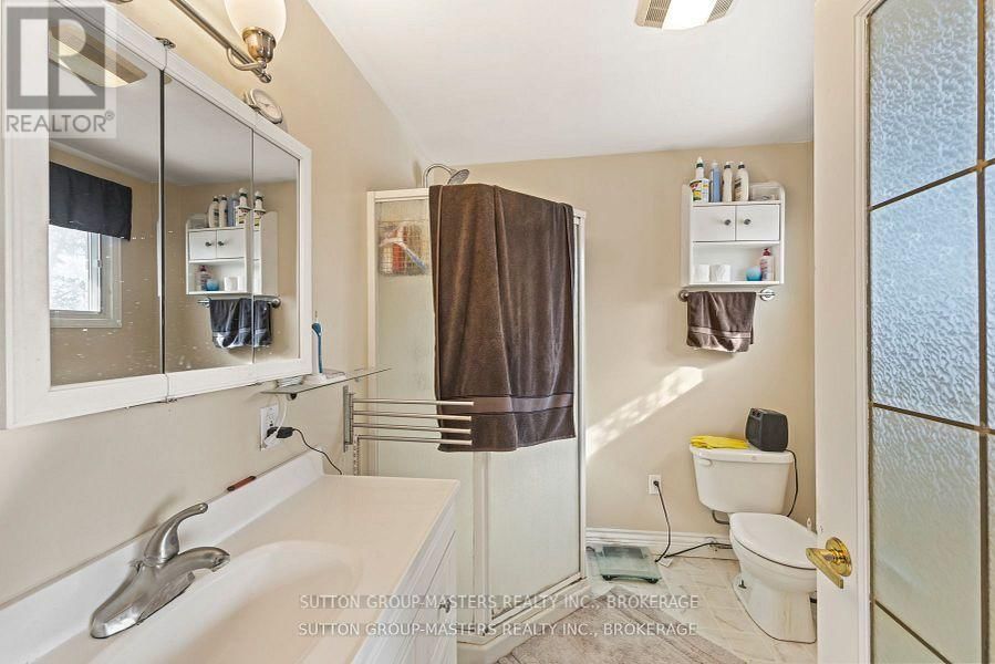 4594 YARKER ROAD Image 26