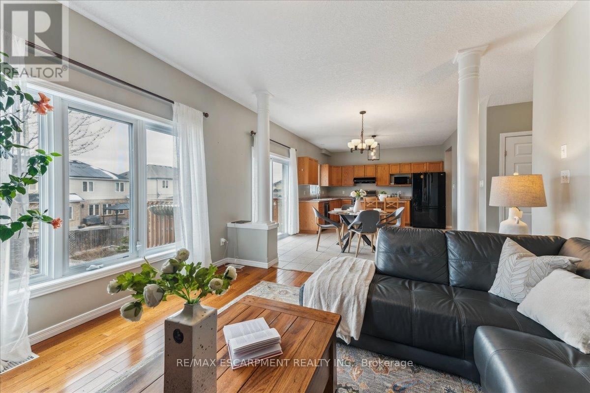67 FERRIS DRIVE Image 12
