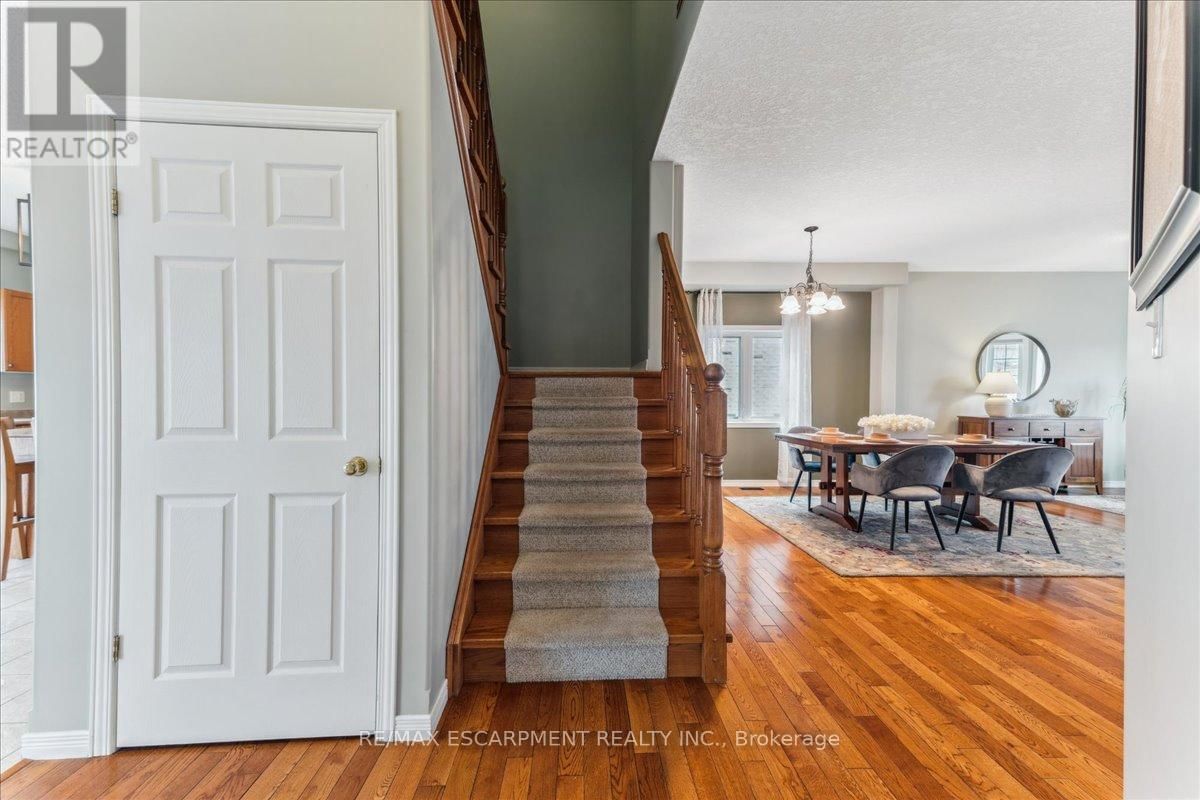 67 FERRIS DRIVE Image 13