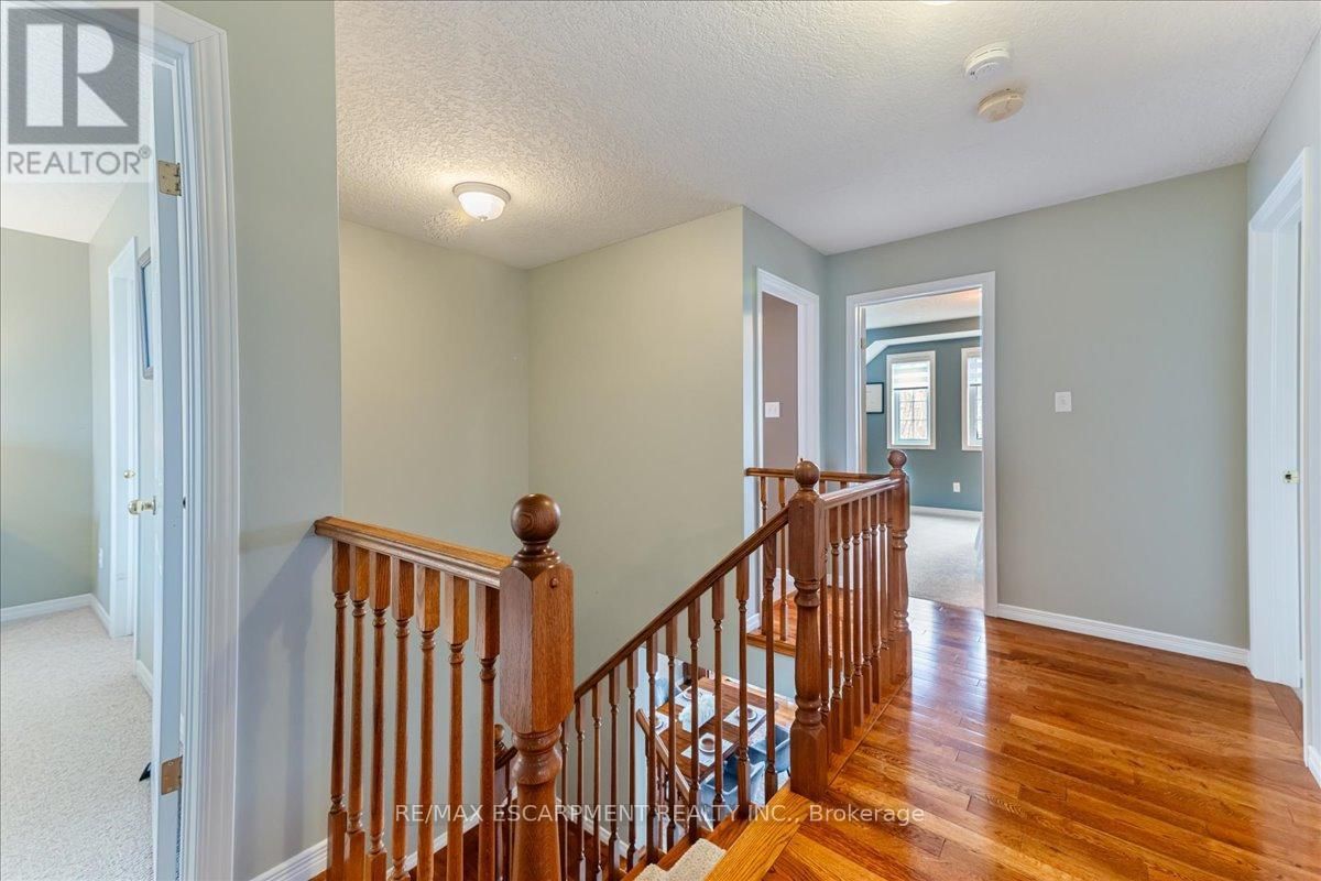67 FERRIS DRIVE Image 17