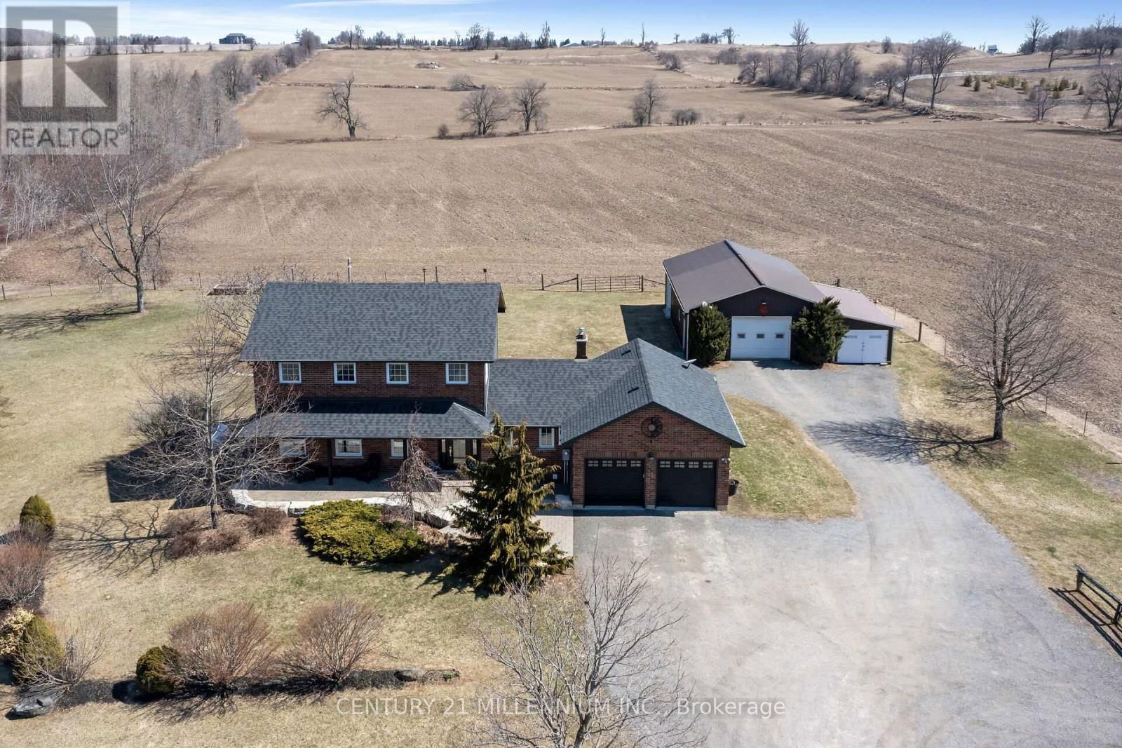 5653 EIGHTH LINE Image 50