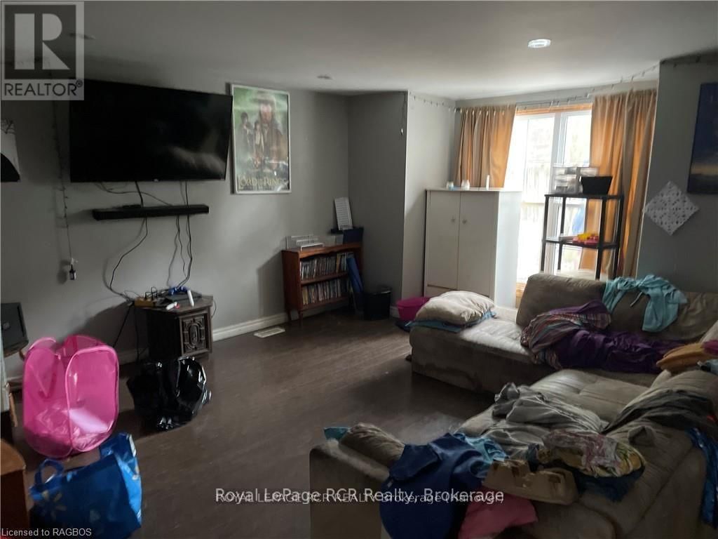 46 ROBERTSON STREET Image 6