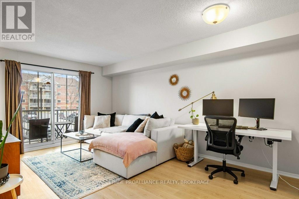 208 - 316 KINGSDALE AVENUE Image 20