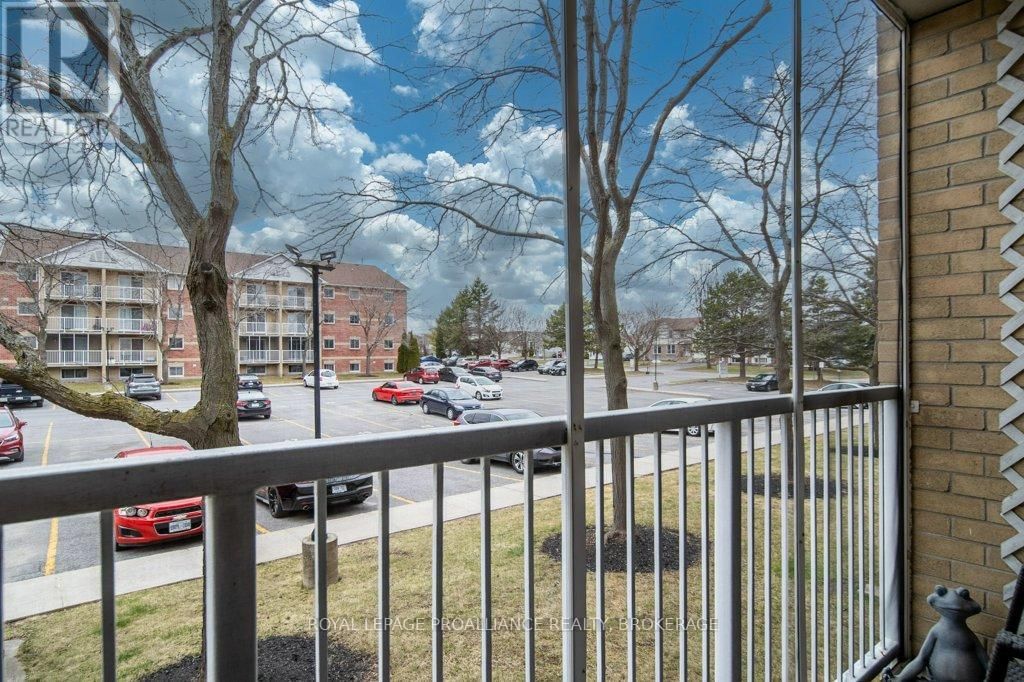 208 - 316 KINGSDALE AVENUE Image 28