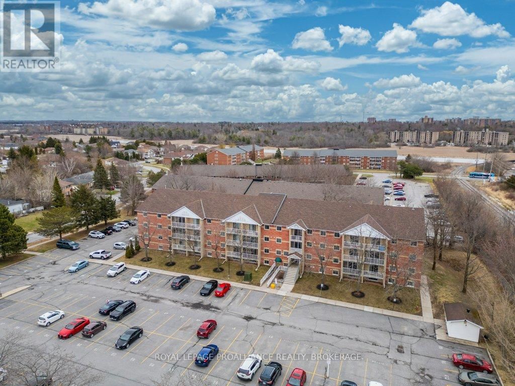 208 - 316 KINGSDALE AVENUE Image 40