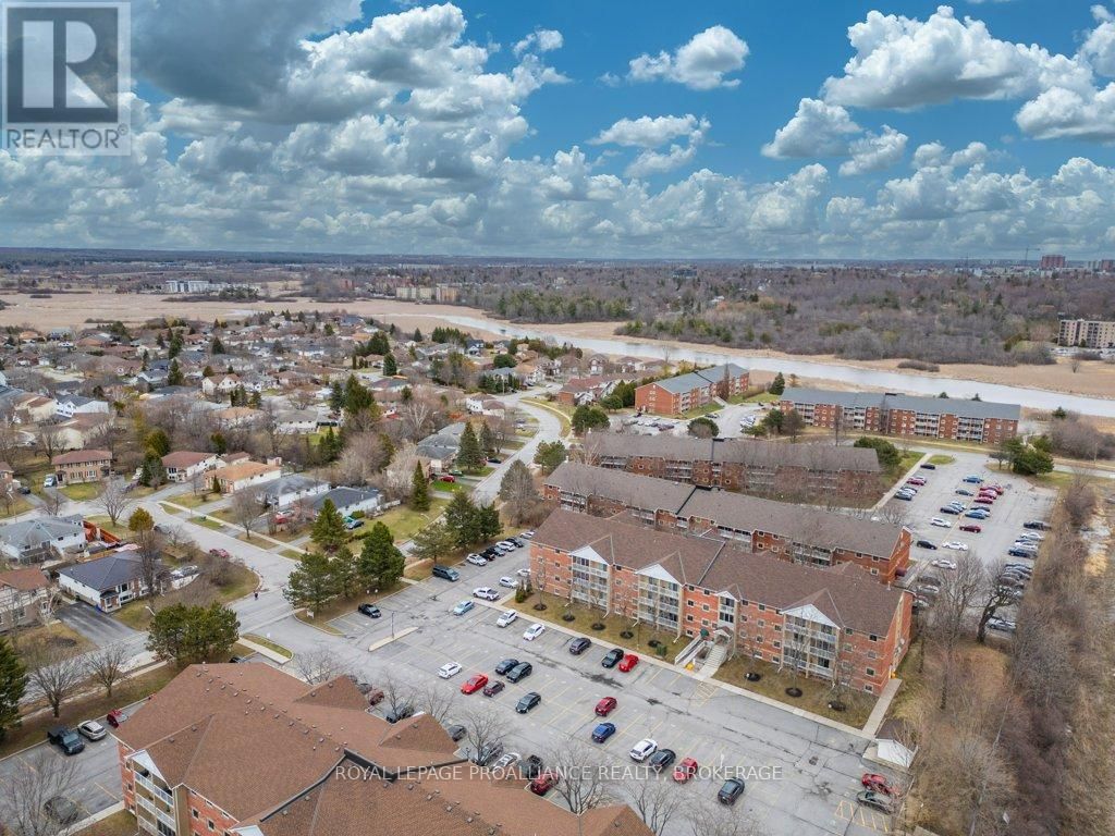 208 - 316 KINGSDALE AVENUE Image 46