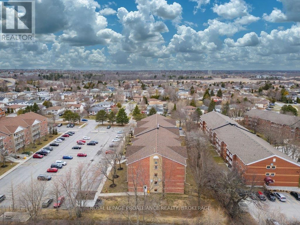 208 - 316 KINGSDALE AVENUE Image 47