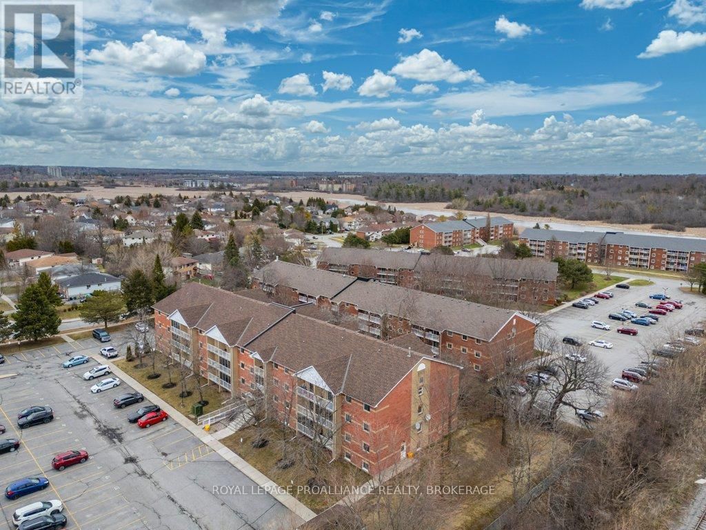 208 - 316 KINGSDALE AVENUE Image 48