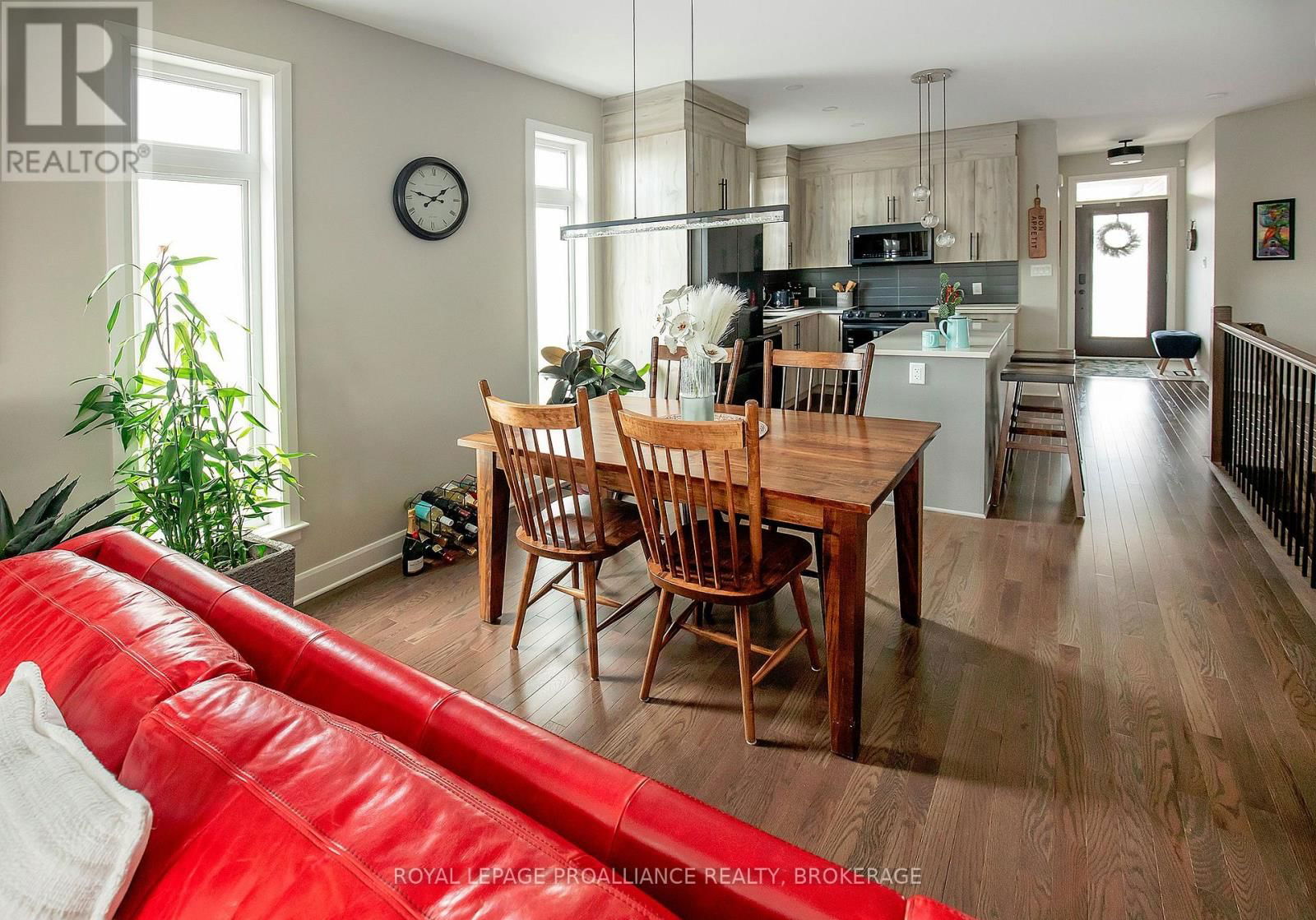 1303 DEMERS AVENUE Image 6