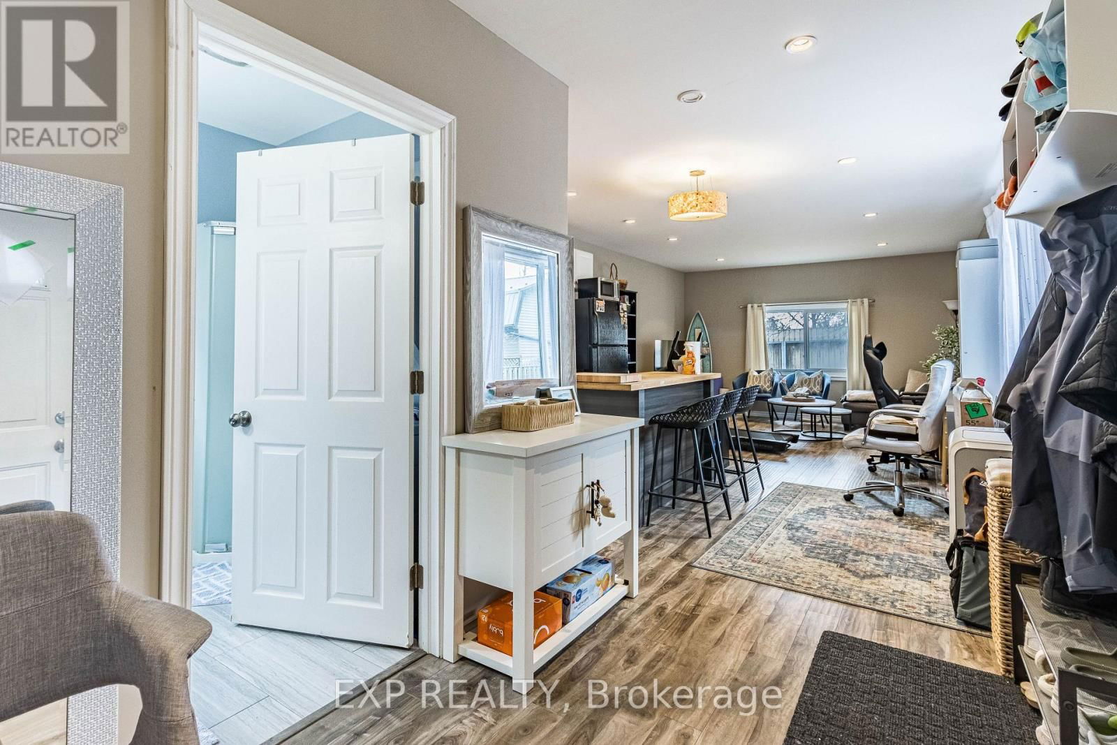 61 HAMEL AVENUE Image 17