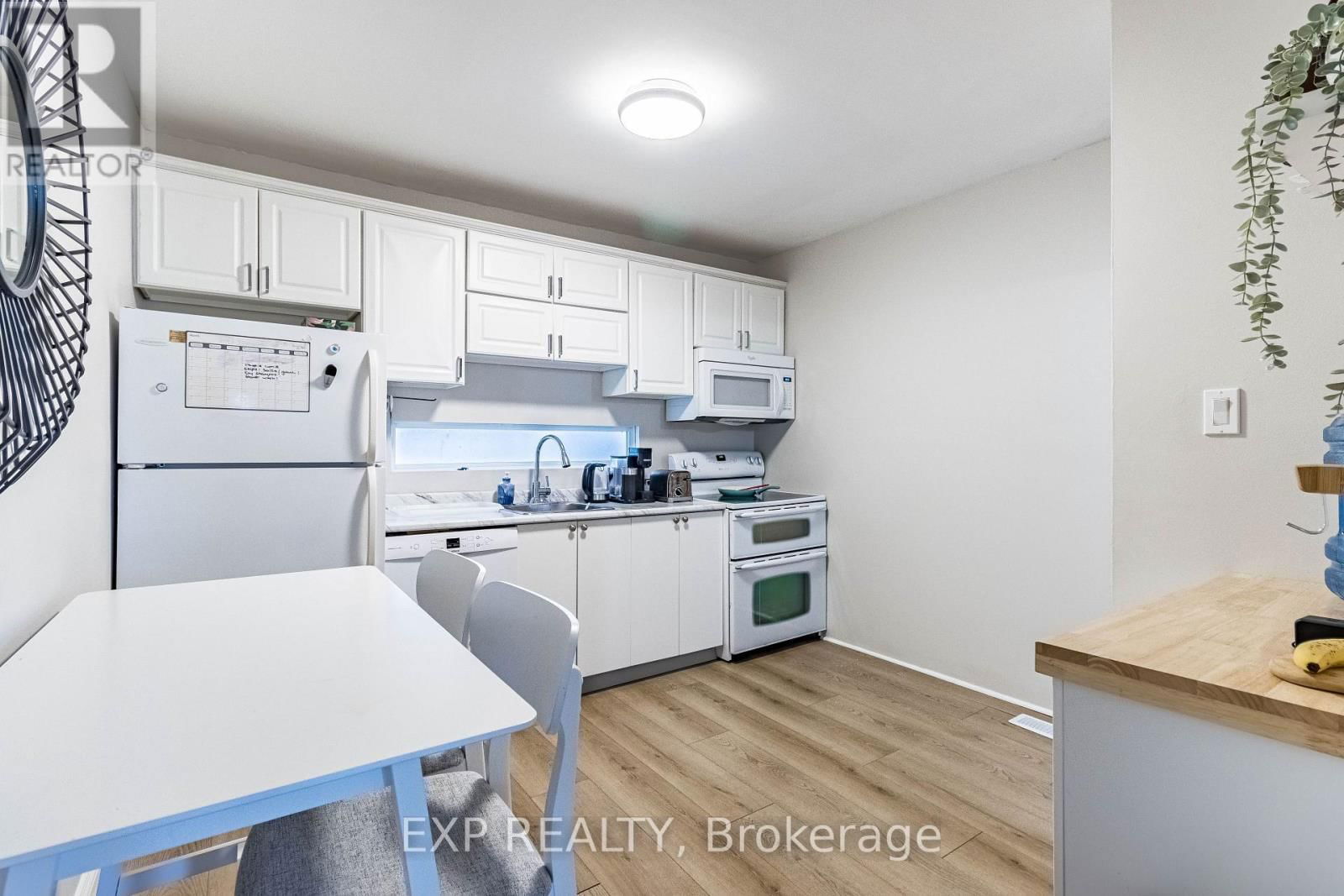61 HAMEL AVENUE Image 6