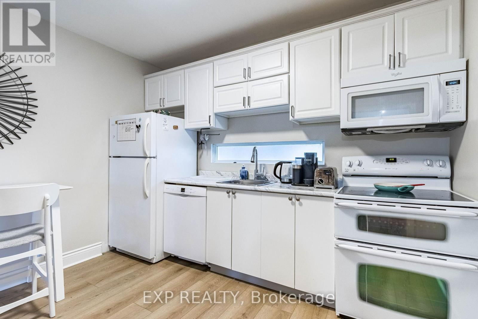 61 HAMEL AVENUE Image 7