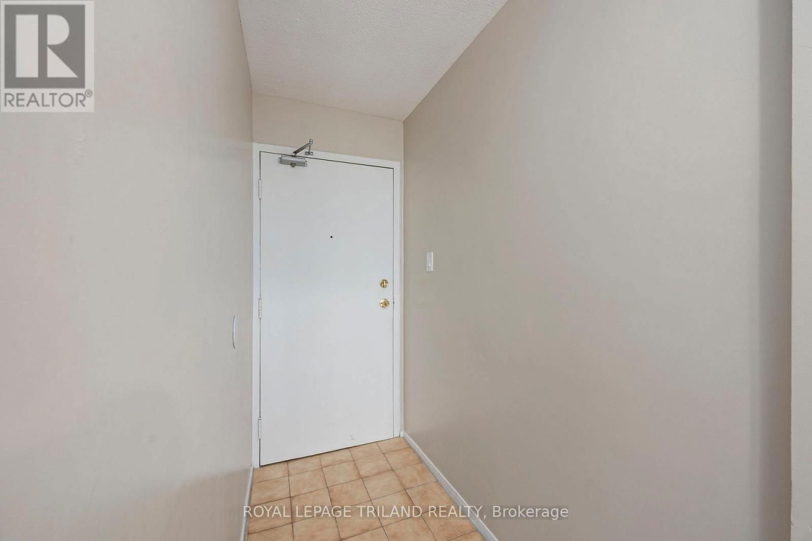 506 - 1104 JALNA BOULEVARD Image 5